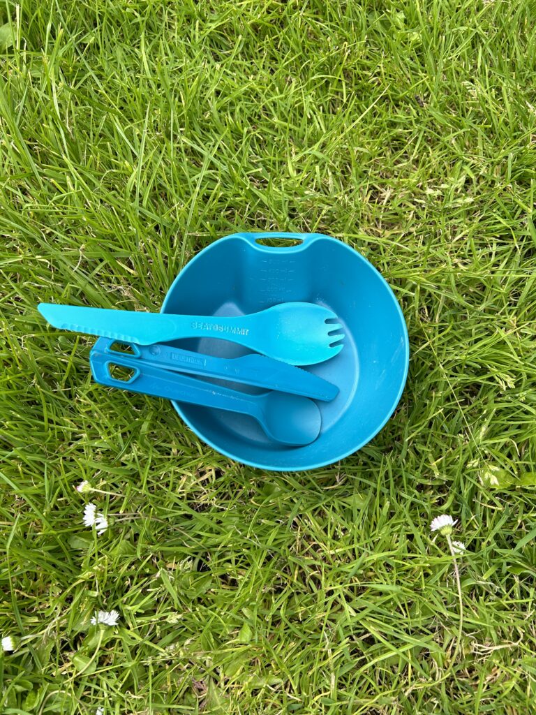 Eetset plus beker en snijplank